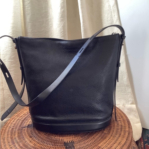 Michael Kors Chain Bucket Shoulder Bag - Picture 3 of 7